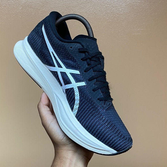 ASICS Magic Speed 2 Women’s Running Sneakers “Black White Cream” Size 8.5 - Picture 11 of 17